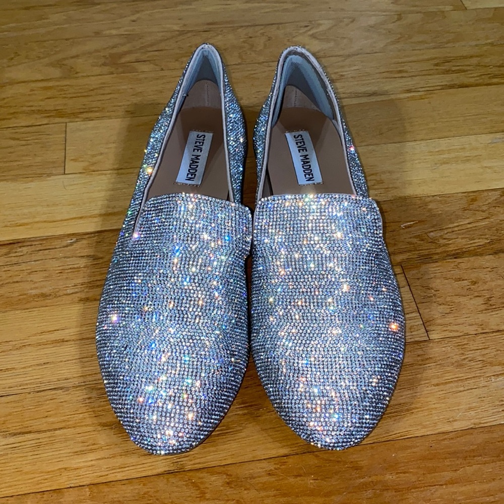 Steve Madden Rhinestone Slip On Shoes Size 8.5 Silver Flats